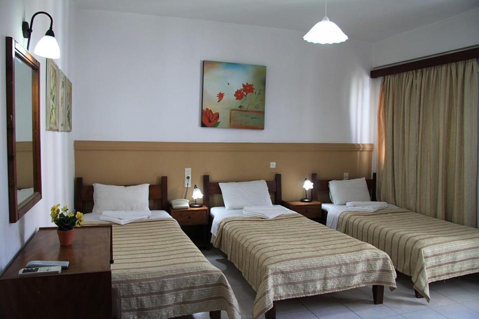 Oyo Kings Hotel Katunayaka Esterno foto