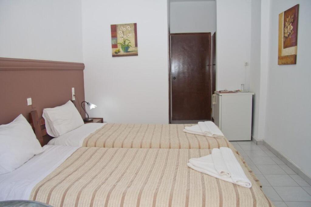 Oyo Kings Hotel Katunayaka Esterno foto